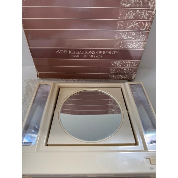 Avon Reflections of Beauty Vintage 2 Sided Magnifying Make-Up Mirror NEW Lights - Picture 1 of 7